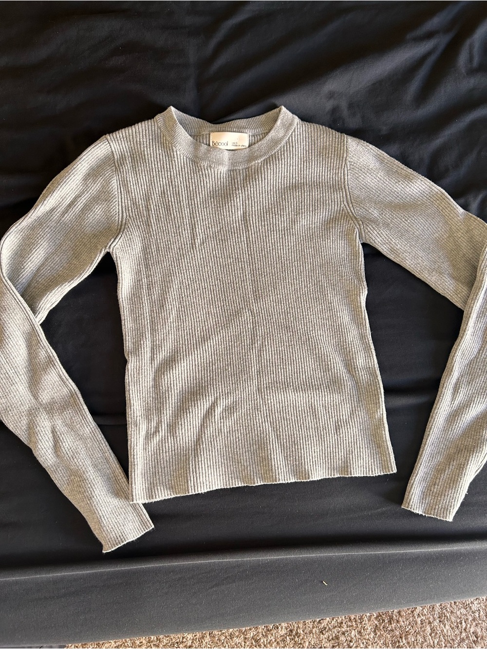 Be cool Ribbed Crewneck Long-Sleeve Top - Light Gray Women’s Small